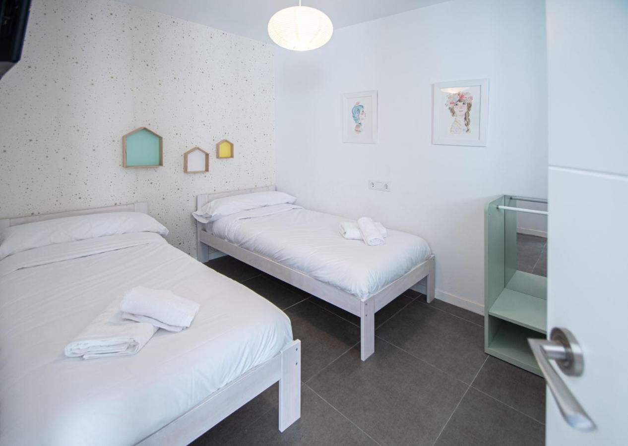 Apartamento Los Claveles - La Caleta Apartment Cadiz Exterior photo